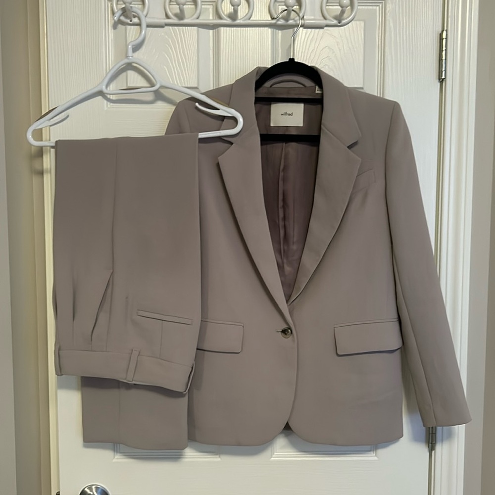 Aritzia Wilfred Pant Suit